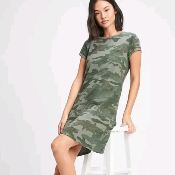 GAP Dresses & Skirts - GAP Women XL Green Camouflage Short Sleeve Cotton Slub T-Shirt Shift Dress NWOT